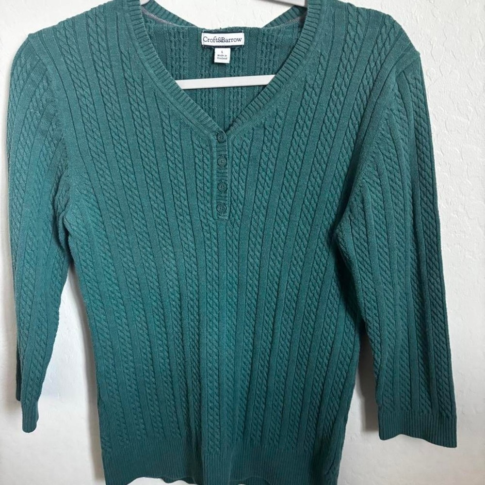 Croft & Barrow green cable knit sweater